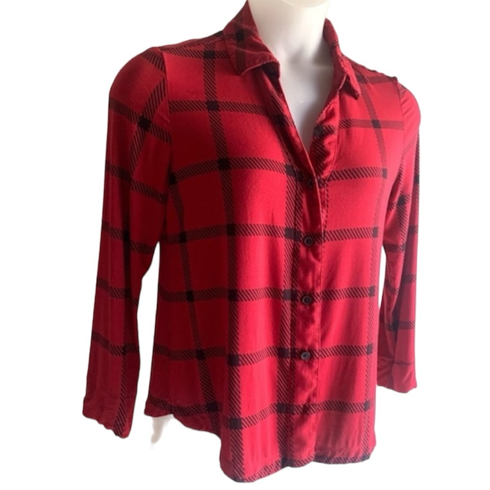 SOMA red and black pajama top, plaid, checkered. Size medium.‎ Comfy/cozy
